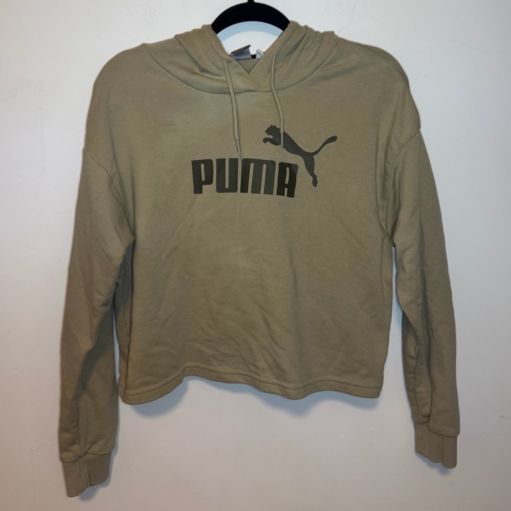 PUMA Women's Tan cropped Hoodie athletic Sweatshirt brown logo size small